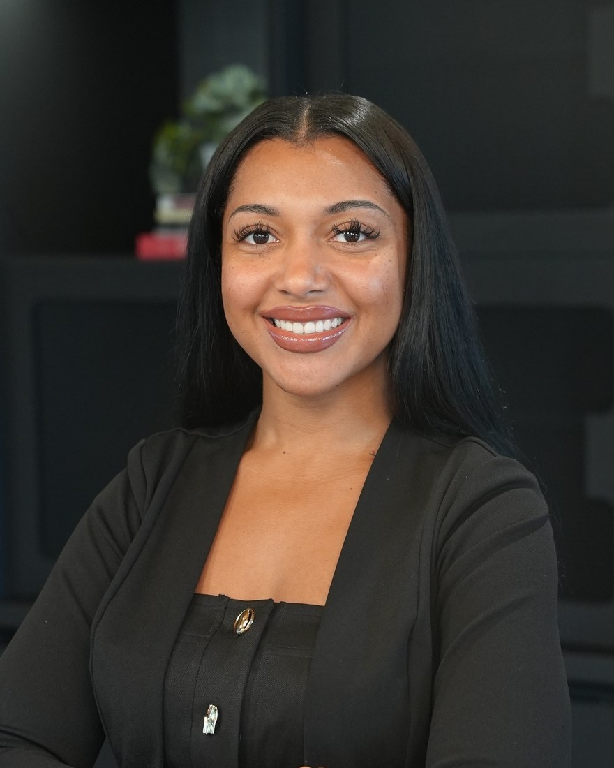 Tiaira Quinn, loan officer and DSCR investor loan specialist with Fairway Home Mortgage in Eden Prairie, Minnesota